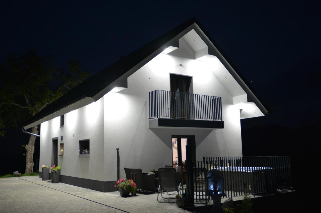 Tanja S Holiday Home In Nature With Sauna And Hot Tub Gorica pri Slivnici エクステリア 写真