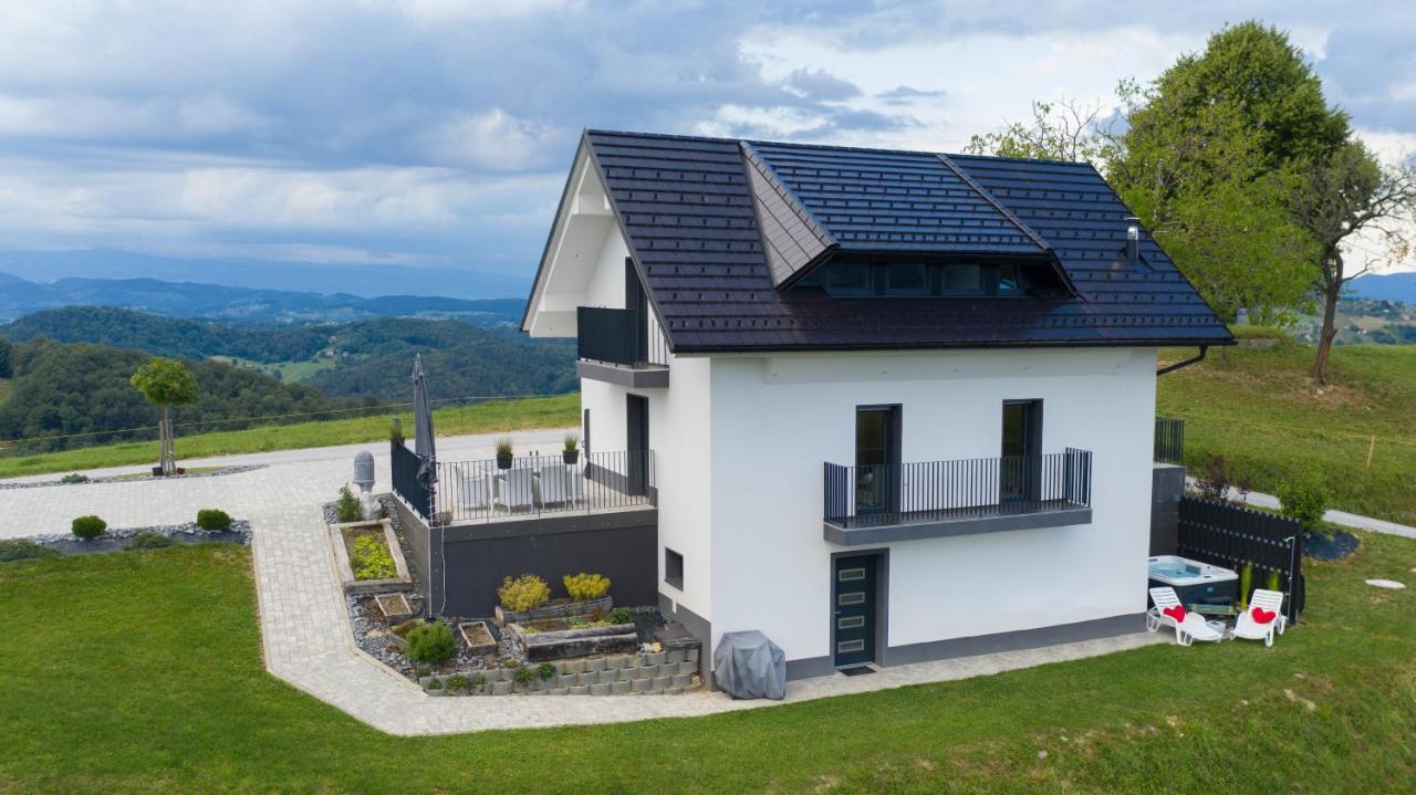 Tanja S Holiday Home In Nature With Sauna And Hot Tub Gorica pri Slivnici エクステリア 写真