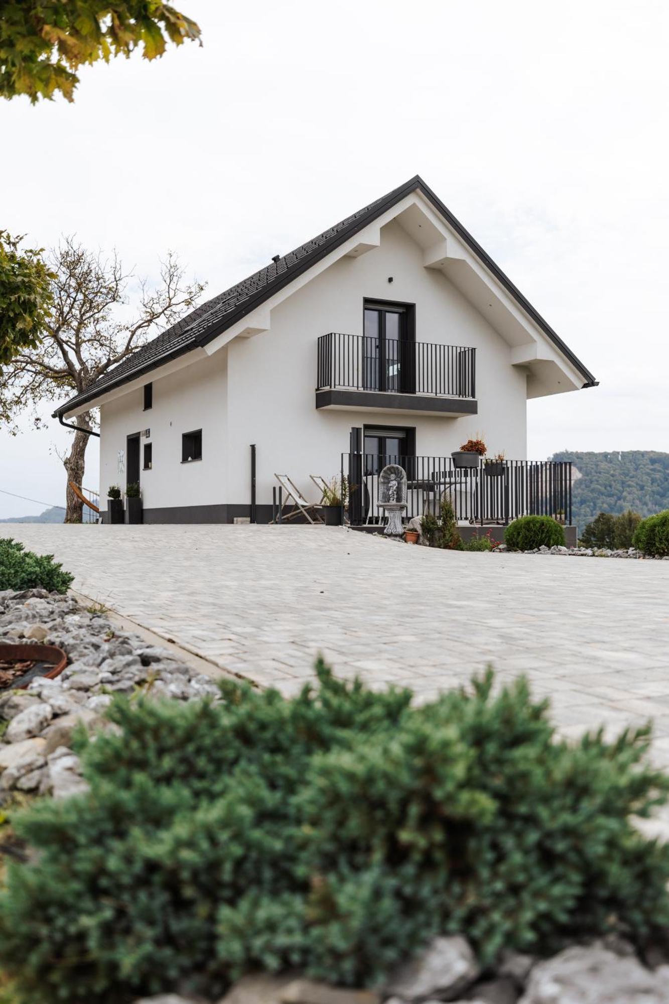 Tanja S Holiday Home In Nature With Sauna And Hot Tub Gorica pri Slivnici エクステリア 写真